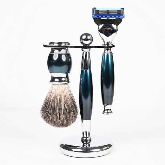 Picture of LEGEND BEARD SHAVING SET BAR12203